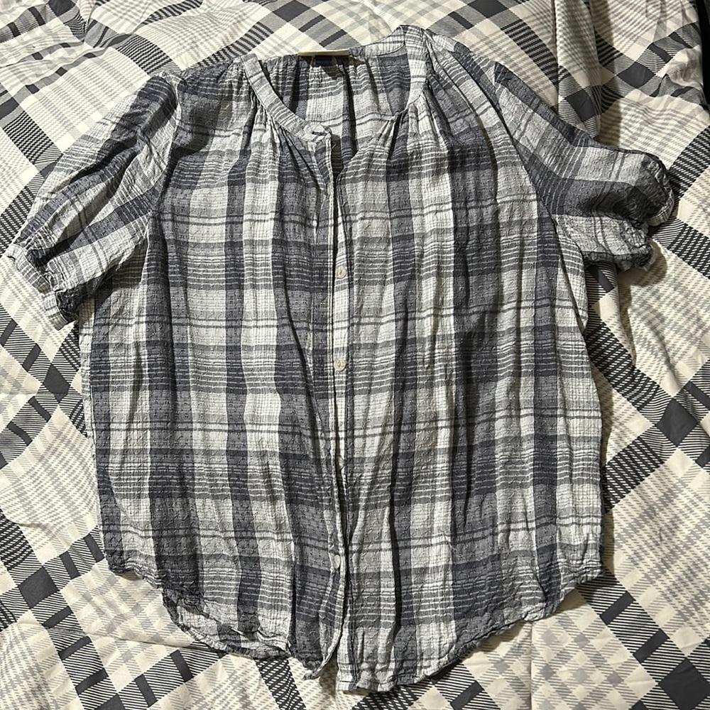 Women’s light blue and white checkered button up top